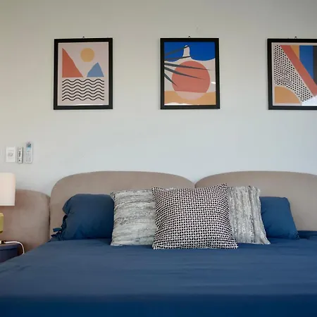 Exclusive Hillside Hideaway-Private Room-2