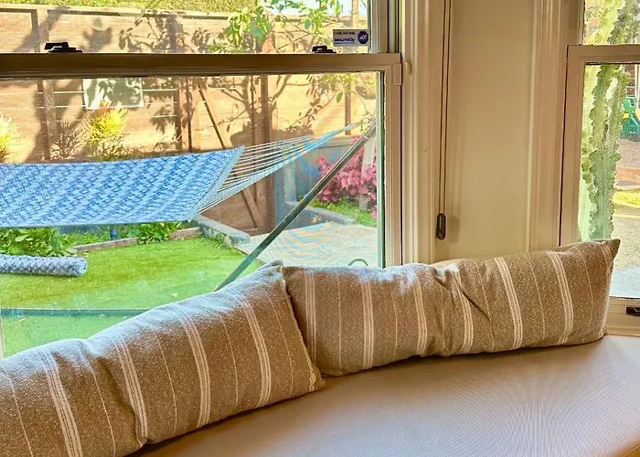 Venice Beach Bungalow