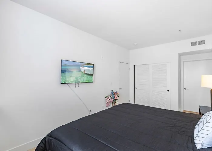 1 Luxury Apartment